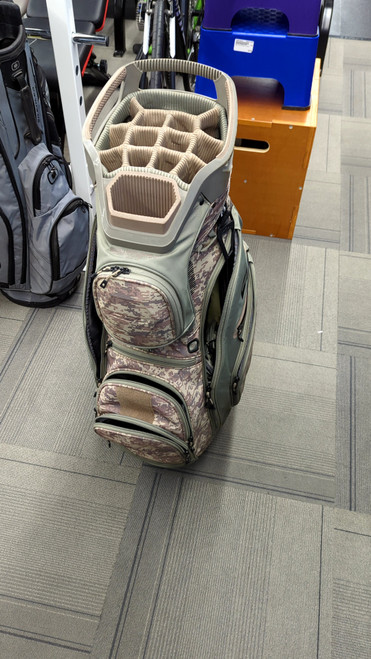 Vist Large View of Product Image Which is Used Sun Mtn C130 Mens Cart Bag Camouflage