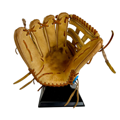 Vist Large View of Product Image Which is Used Wilson A2000 1799 Fielders Glove LH Throw Tan 12.75"