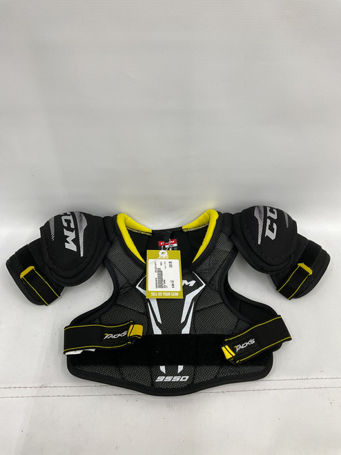 Vist Large View of Product Image Which is Used CCM 9550 Youth Shoulder Pads LG