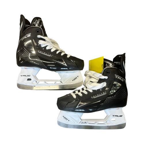 Vist Large View of Product Image Which is Used True CATALYST LITE Hockey Skate  5.0