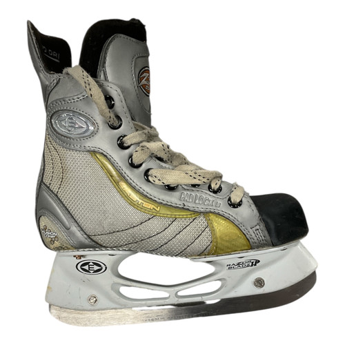 Vist Large View of Product Image Which is Used Easton Z AIR COMP Junior Hockey Skate Junior 02.5