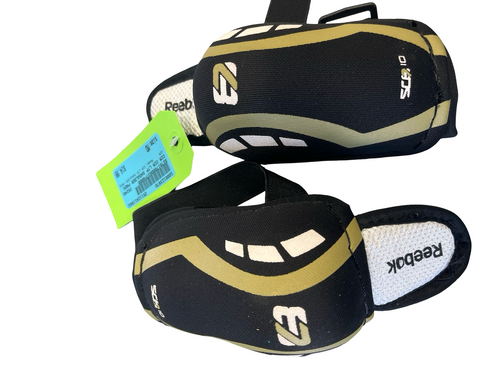 Vist Large View of Product Image Which is Used CCM CCM LTP SHOULDER PADS Junior Shoulder Pads MD