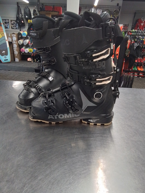 Vist Large View of Product Image Which is Used Atomic HAWK 130 ULTRA XTD Womens DH Ski Boot Black 235 MP - J05.5 - W06.5