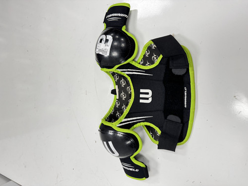 Vist Large View of Product Image Which is Used WinnWell NXT Youth Shoulder Pads MD
