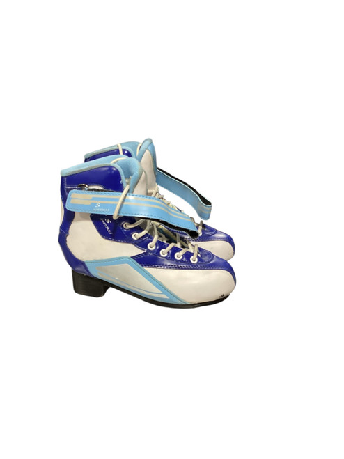 Vist Large View of Product Image Which is Used Sock Guy FIGURE Girls Softboot Skate Royal Blue Junior 03