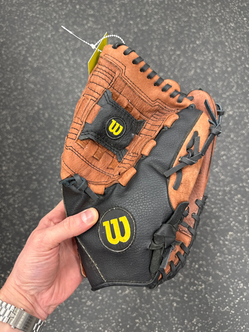 Vist Large View of Product Image Which is Used Wilson A2443 BB/SB Glove RH Throw Brown 12 1/2"