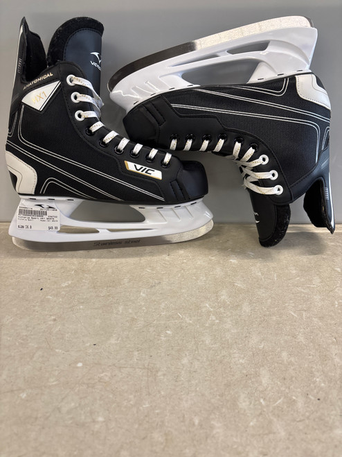 Vist Large View of Product Image Which is Used Victoria Sport HX1 SKATE Intermediate Hockey Skate Intermediate 6.0