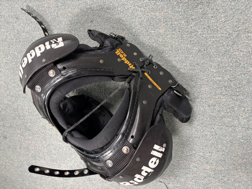 Vist Large View of Product Image Which is Used Riddell BLAZE FB Shoulder Pads None SM
