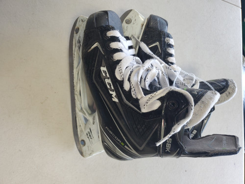 Vist Large View of Product Image Which is Used CCM 68K Senior Hockey Skate Senior 4.5
