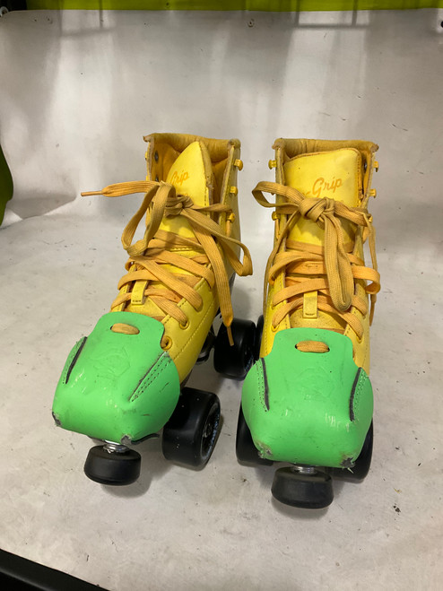 Vist Large View of Product Image Which is Used SURE-GRIP SKATES Junior Roller Quad Skates Yellow Junior 04