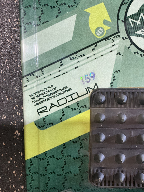 Vist Large View of Product Image Which is Used Morrow RADIUM Mens Snowboard Only Green 159 cm