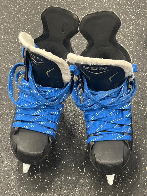 Vist Large View of Product Image Which is Used CCM RIBCOR 74K Intermediate Hockey Skate Intermediate 5.0