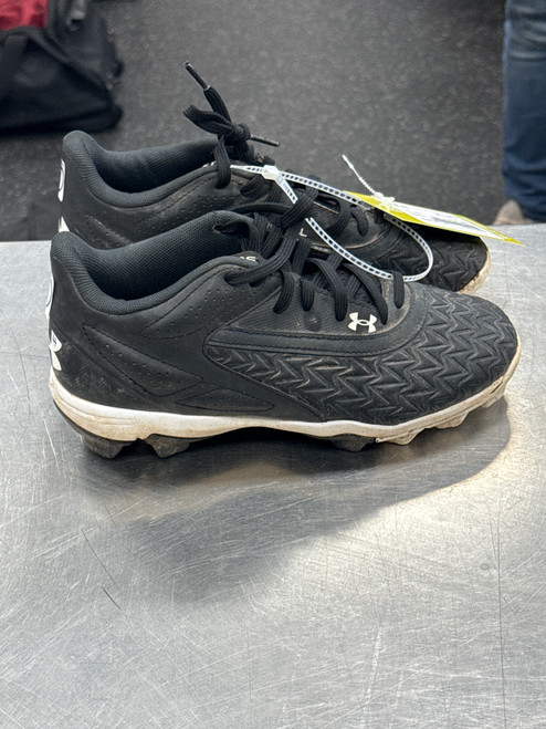 Vist Large View of Product Image Which is Used Under Armour BSBL BB/SB Cleats Black Junior 04
