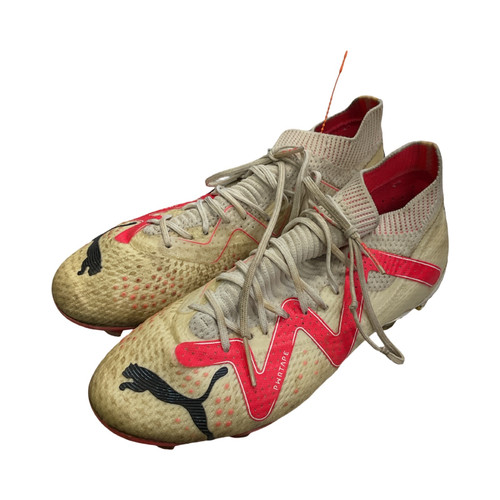 Vist Large View of Product Image Which is Puma, Soccer Cleats, White, Senior 5.5