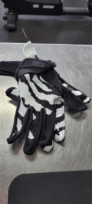 Vist Large View of Product Image Which is Used Cutters YOUTH RECEIVER L/XL FB Gloves None L/XL