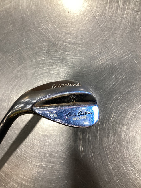 Vist Large View of Product Image Which is Used Cleveland REG 588 Golf Wedge Mens LH 60 Degree