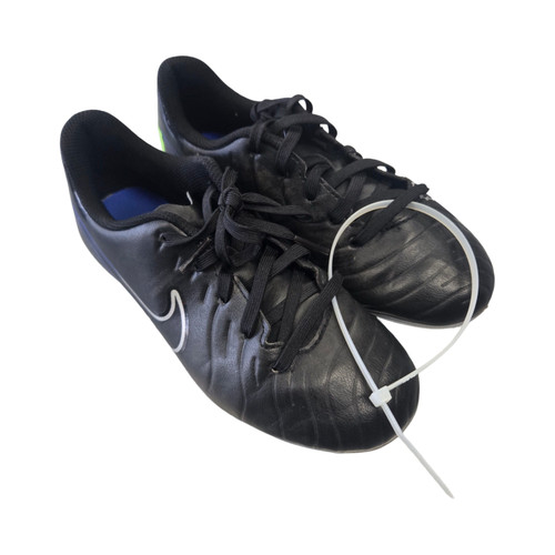 Vist Large View of Product Image Which is Used Nike Soccer Cleats Black Junior 02