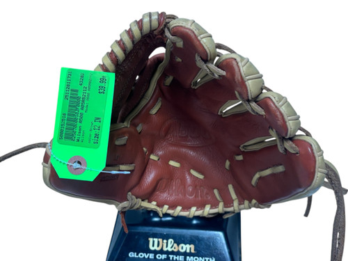 Vist Large View of Product Image Which is Used Wilson A500 A05RB2112 Leather Junior Baseball Glove RH Throw Brown 12"