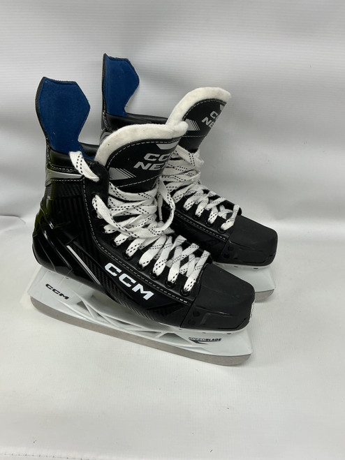 Vist Large View of Product Image Which is Used CCM NEXT Senior Hockey Skate Senior 7