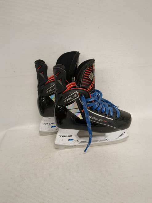 Vist Large View of Product Image Which is Used True HZR7X Junior Hockey Skate Junior 02.5