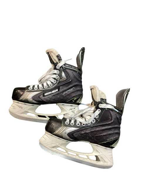 Vist Large View of Product Image Which is Used Bauer VAPOR X60 LE Senior Hockey Skate Senior 4