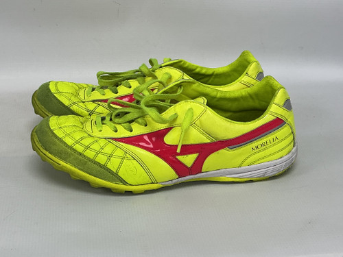 Vist Large View of Product Image Which is Used Soccer Indoor Shoes Yellow Senior 9