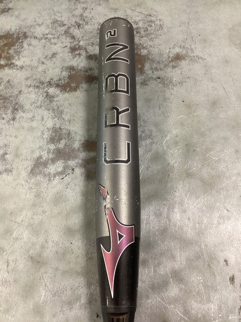 Vist Large View of Product Image Which is Used Mizuno CRBN 2 BB/SB USA 2 1/4 Bat 32"