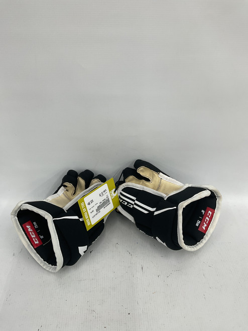 Vist Large View of Product Image Which is Used CCM JACKS 4R2 Junior Gloves Black 10"