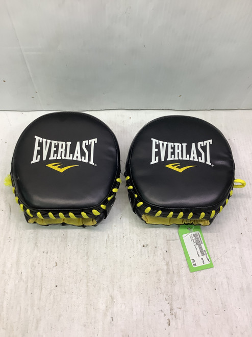Vist Large View of Product Image Which is Used Everlast Boxing Accessory