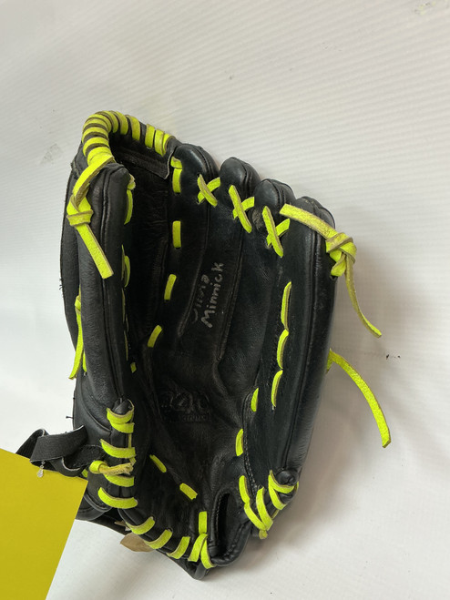 Vist Large View of Product Image Which is Used Wilson FASTPITCH LH Throw Fastpitch Gloves Black 12 1/2"