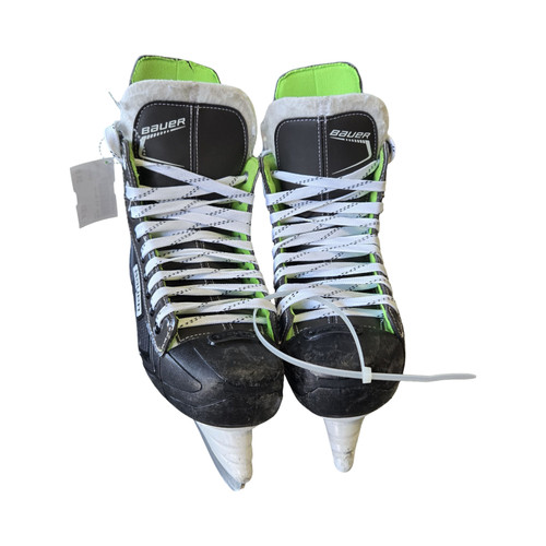 Vist Large View of Product Image Which is Used Bauer XLS Intermediate Hockey Skate Intermediate 4.0