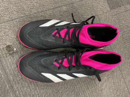 Vist Large View of Product Image Which is Used Adidas PREDATOR Soccer Indoor Shoes Pink Senior 9