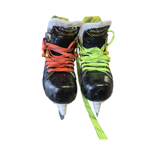 Vist Large View of Product Image Which is Used Bauer SUPREME IGNITE PRO+ Youth Hockey Skate Youth 12.0