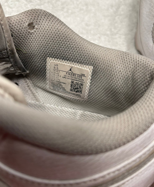 Vist Large View of Product Image Which is Used Nike Jordan 1 Low TD FJ6245-101 Football Cleats White Grey Fog Men's 9.5