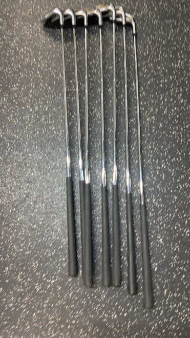 Vist Large View of Product Image Which is Used Wilson ULTRA Mens Iron Set RH 4I-PW