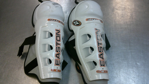 Vist Large View of Product Image Which is Used Easton SYNERGY 300 Senior Shin Guards White 12"