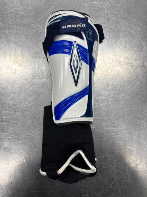 Vist Large View of Product Image Which is Used Umbro Soccer Shin Guards Adult None MD