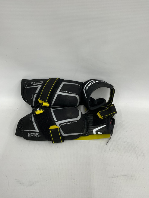 Vist Large View of Product Image Which is Used CCM TACKS 9550 Junior Elbow Pads MD