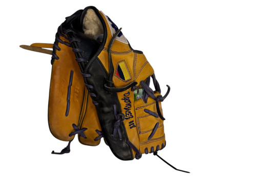 Vist Large View of Product Image Which is Used 44 PRO D GONZALEZ BB/SB Glove RH Throw Brown 12"