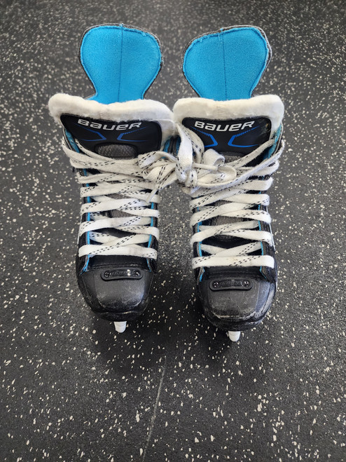 Vist Large View of Product Image Which is Used Bauer X-LP Youth Hockey Skate Youth 12.0