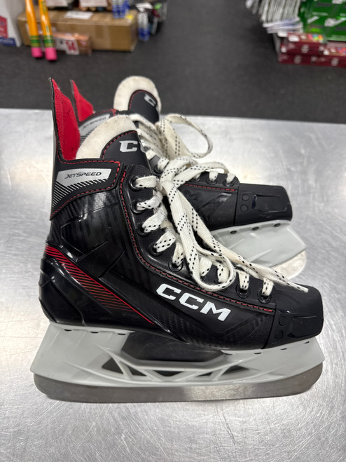 Vist Large View of Product Image Which is Used CCM JETSPEED FT455 Junior Hockey Skate Junior 05