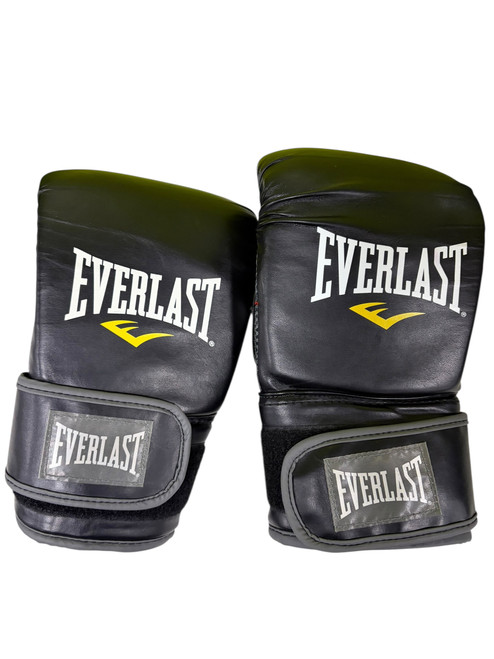 Vist Large View of Product Image Which is Used Everlast Boxing Gloves Black Senior