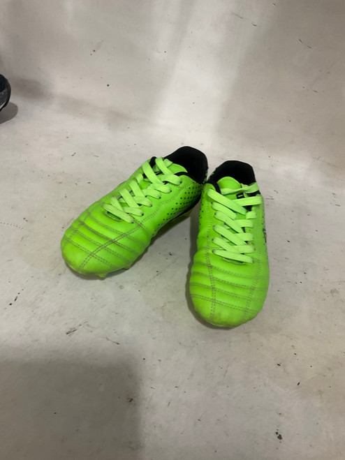 Vist Large View of Product Image Which is Used Soccer Cleats Green Junior 02