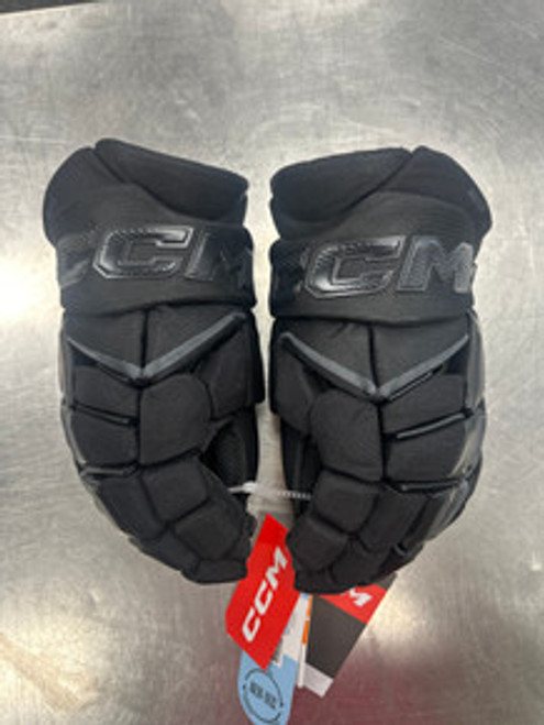 Vist Large View of Product Image Which is New CCM JETSPEED FT8 PRO GLOVES-13"