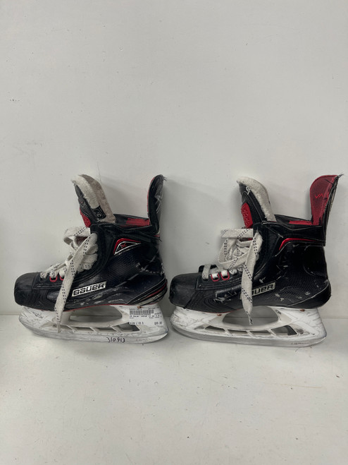 Vist Large View of Product Image Which is Used Bauer VAPOR 1X Junior Hockey Skate Junior 03.5