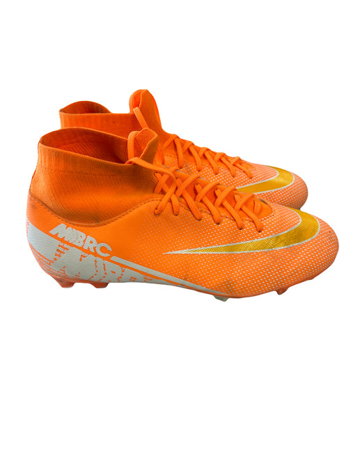 Vist Large View of Product Image Which is Used Eike MBRC Soccer Cleats Size 11