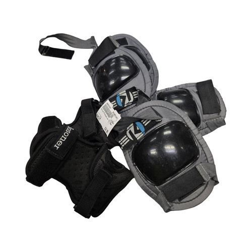 Vist Large View of Product Image Which is Used Inline Protective Set Black S/M