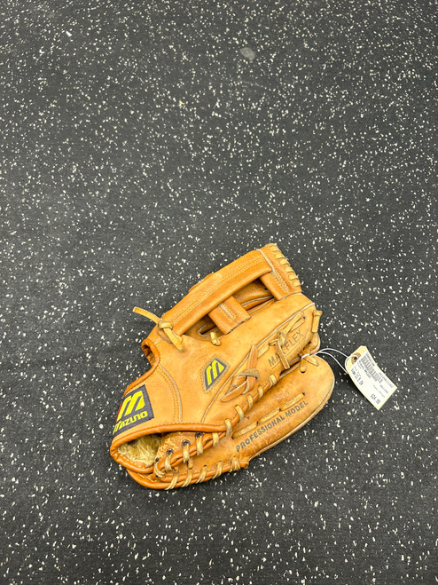 Vist Large View of Product Image Which is Used Mizuno MM1220 BB/SB Glove RH Throw Brown 11 1/2"