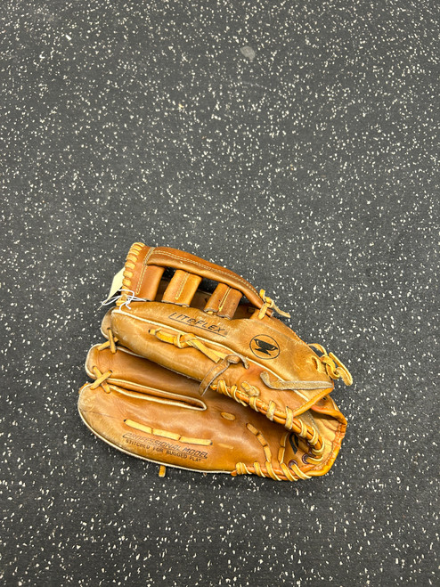 Vist Large View of Product Image Which is Used Mizuno MT1000FB BB/SB Glove LH Throw Brown 13"