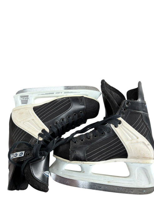 Vist Large View of Product Image Which is Used CCM SUPER RAPIDE 220 Senior Hockey Skate Senior 7